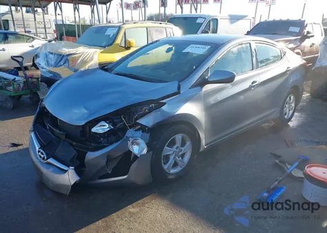2015 Hyundai Elantra Se z USA, uszkodzony, nr VIN 5NPDH4AE4FH637397